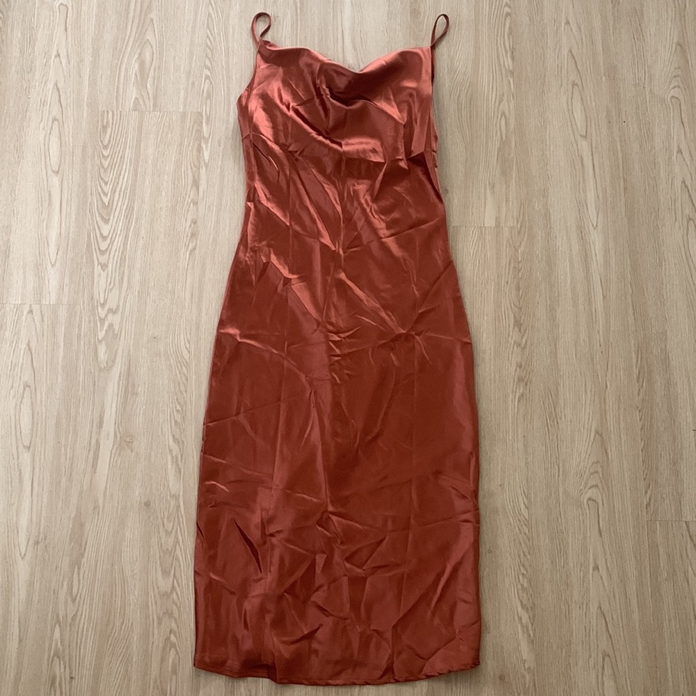Princess Polly rust satin midi dress NEW - Picture 4 of 4